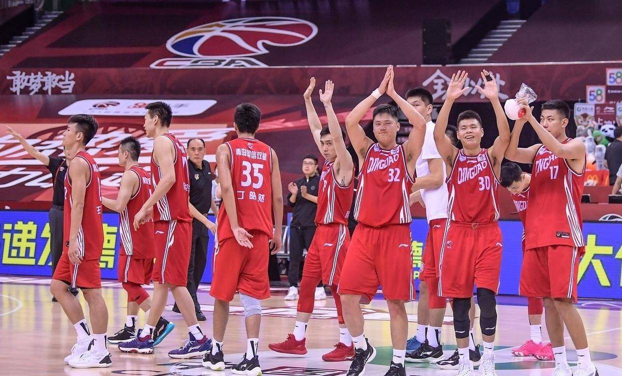 英雄联盟-窗口期山东男篮备战全明星赛，复出首秀细节曝光，质疑声仍在，资深球员宣示担当的简单介绍